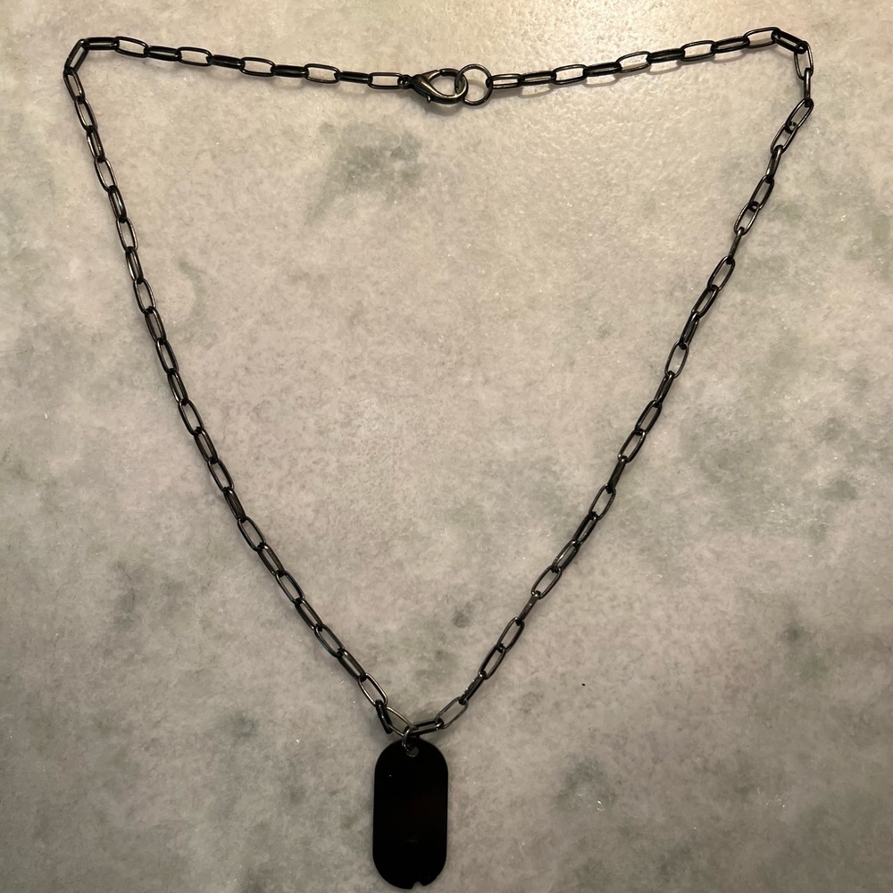 Gun-metal chain with dog-tag